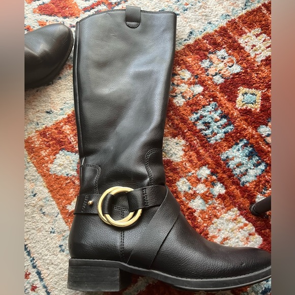 Black riding boots by Karl lagerfeld. - Picture 5 of 12